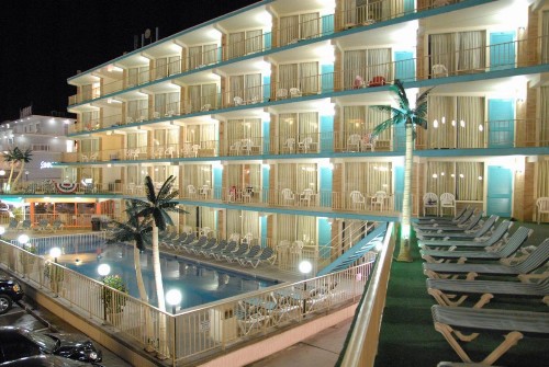 Bristol Plaza Motel - image 26