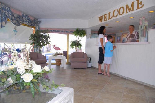 Bristol Plaza Motel - image 34