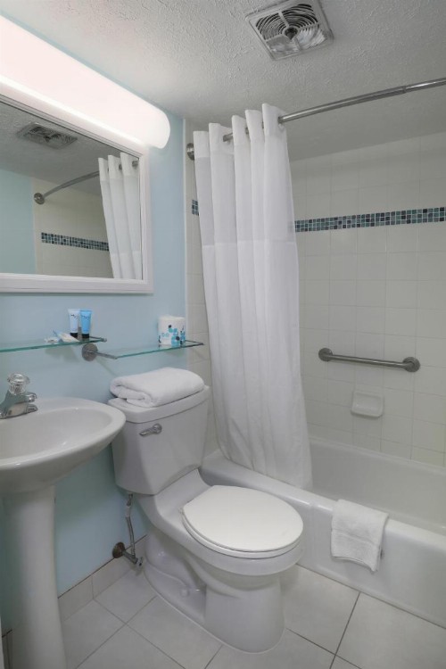 Biscayne Family Resort - image 17