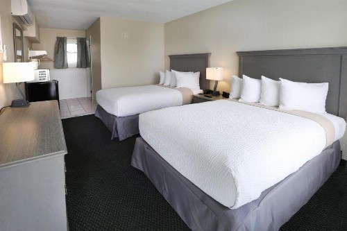 Biscayne Family Resort - image 22