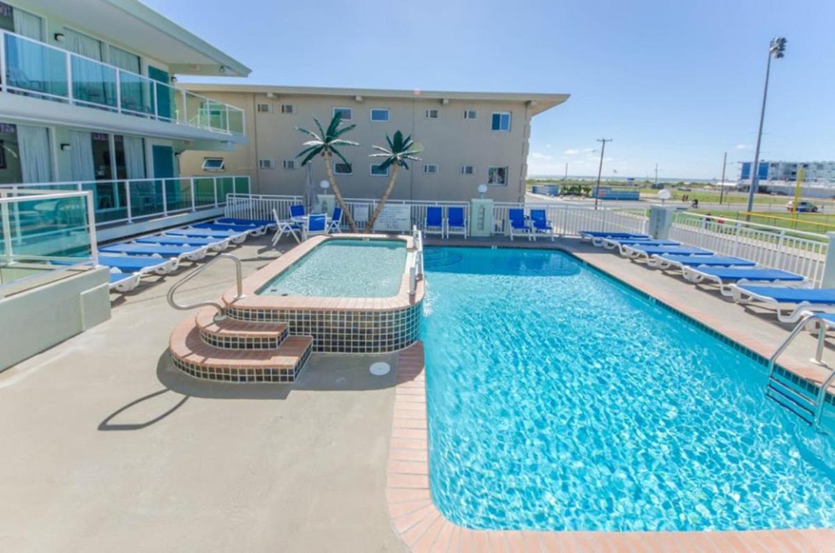 Crystal Beach Motor Inn - main image