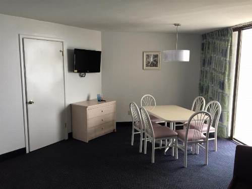 Bal Harbour Hotels - image 19