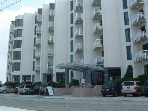 Bal Harbour Hotels - image 50