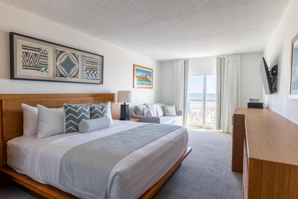 Regal Plaza Beach Resort - image 4