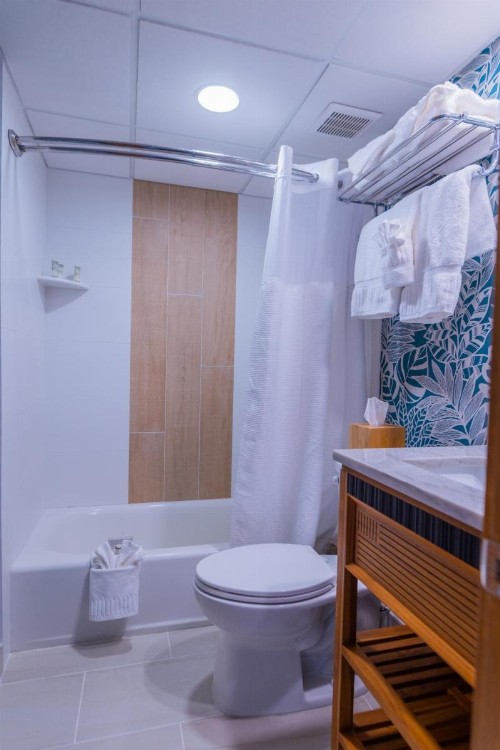 Regal Plaza Beach Resort - image 5