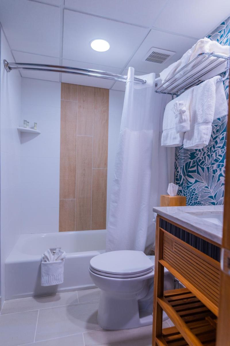 Regal Plaza Beach Resort - image 5