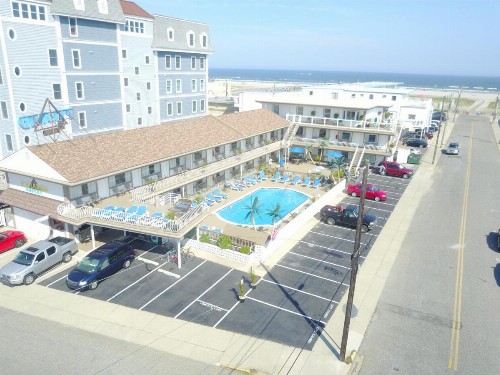 Pyramid Resort Motel - image 10