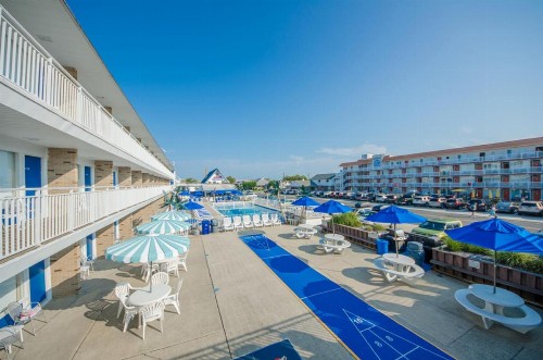 Tangiers Resort Motel - image 13