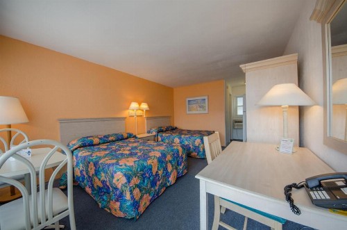 Tangiers Resort Motel - image 18