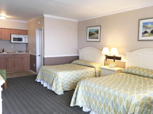 Aqua Beach Hotel - image 28