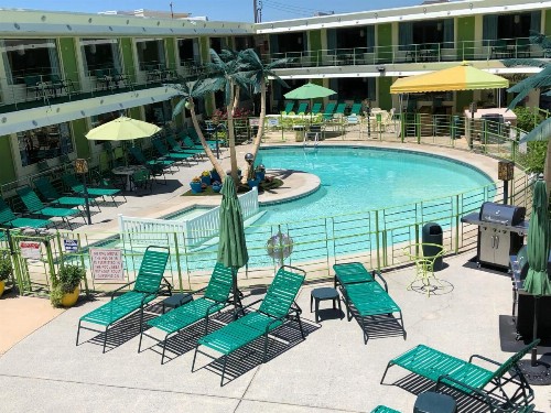 Caribbean Motel - image 10