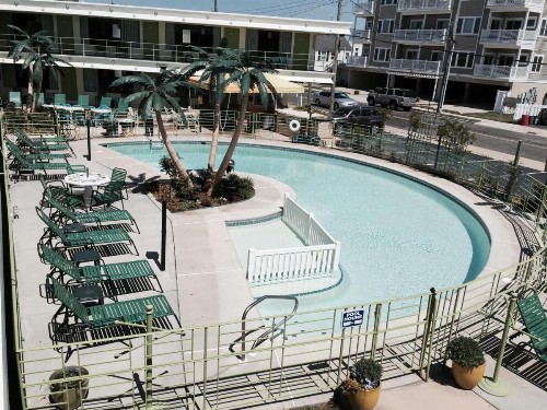 Caribbean Motel - image 14