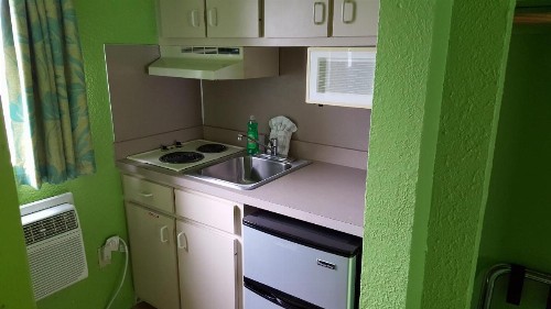 Caribbean Motel - image 28
