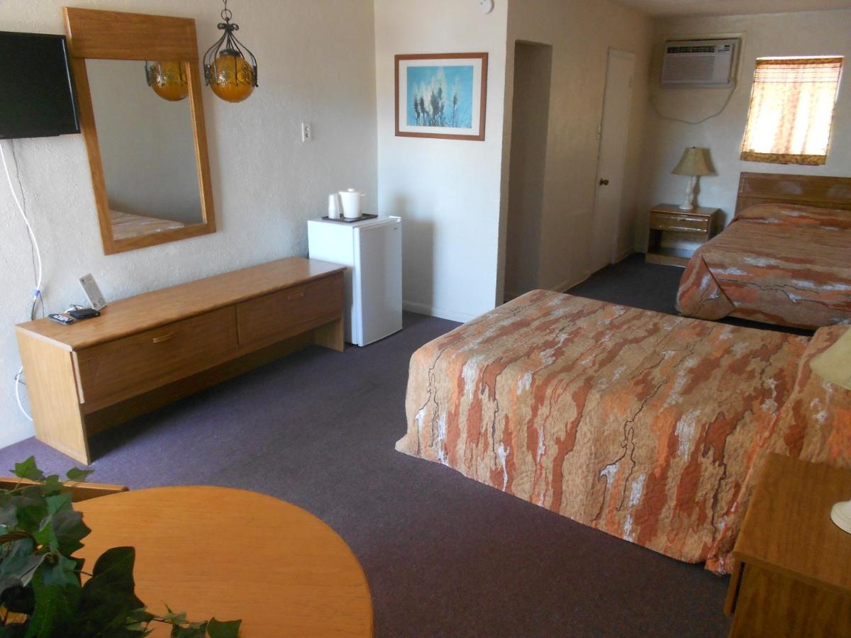Viking Motel - image 4