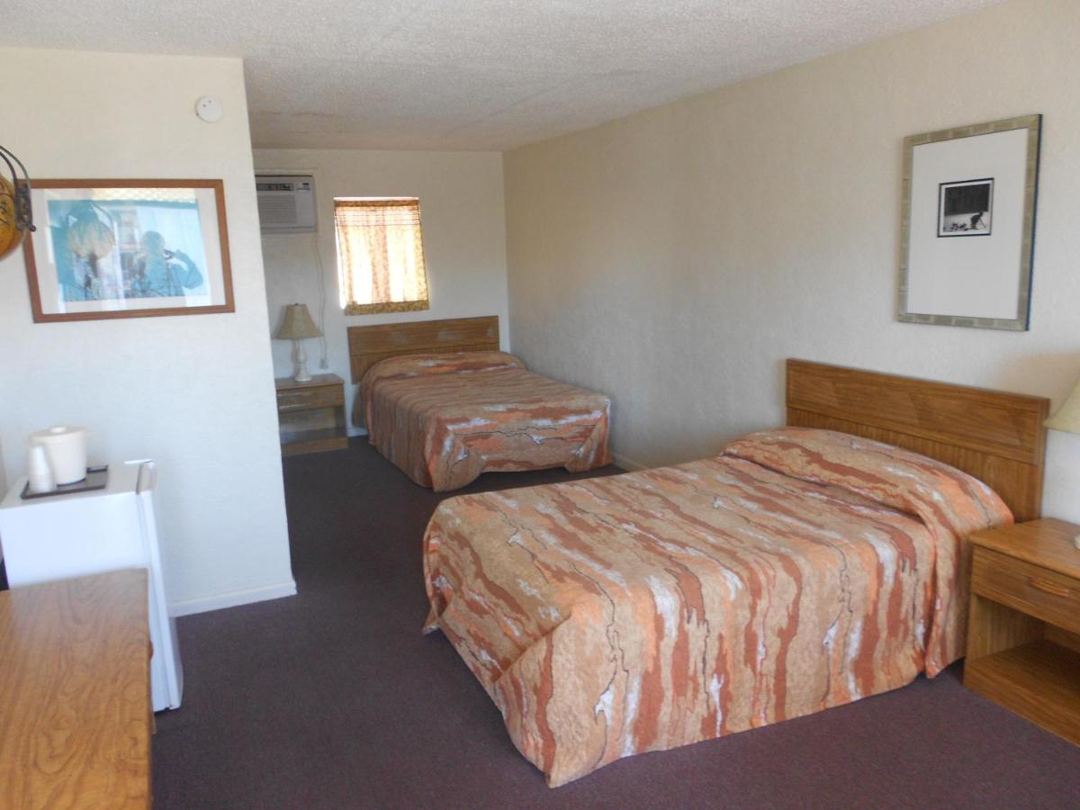 Viking Motel - image 6