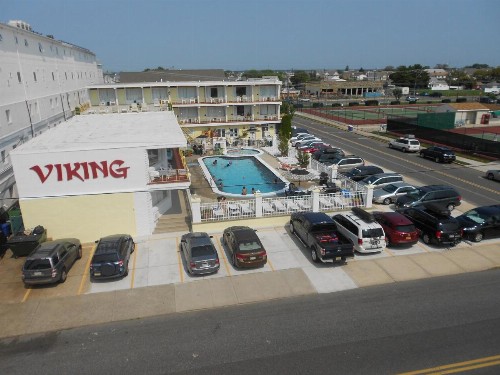 Viking Motel - image 9
