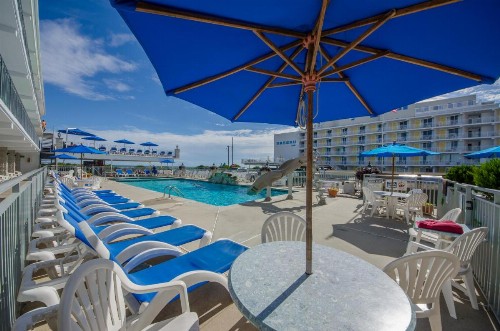 Fleur de Lis Beach Motel - image 24