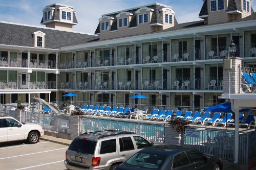Fleur de Lis Beach Motel - image 26