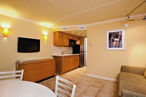 Fleur de Lis Beach Motel - image 30
