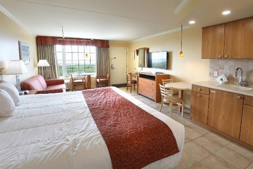 Fleur de Lis Beach Motel - image 46