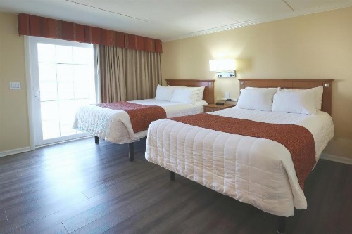 Fleur de Lis Beach Motel - image 50