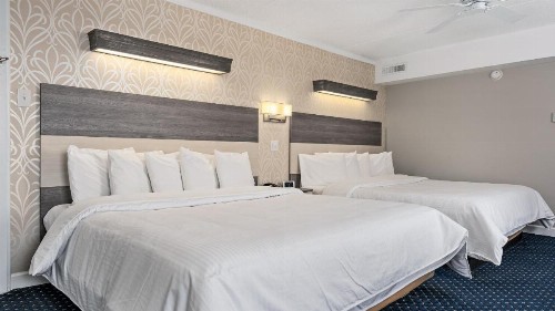 Adventurer Oceanfront Inn - image 7
