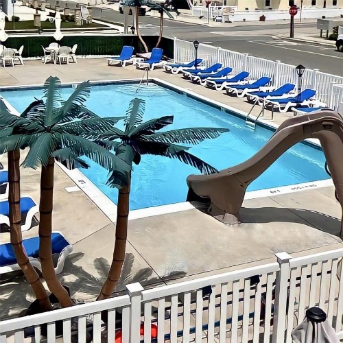 Beach Colony Motel - image 19