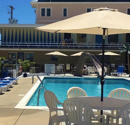 Beach Colony Motel - image 23