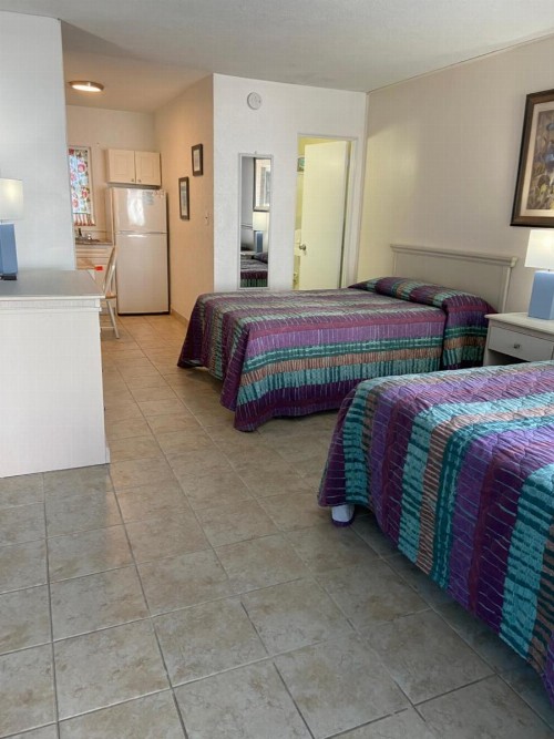 Beach Colony Motel - image 32