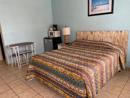 Beach Colony Motel - image 34
