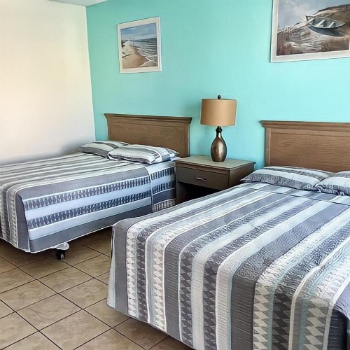 Beach Colony Motel - image 36
