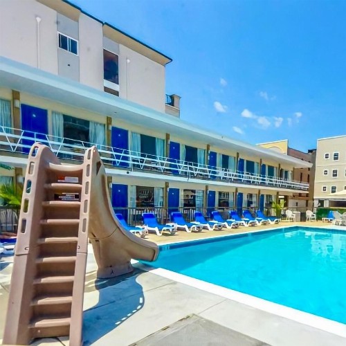 Beach Colony Motel - image 5