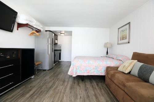 Olympic Island Beach Resort - image 28