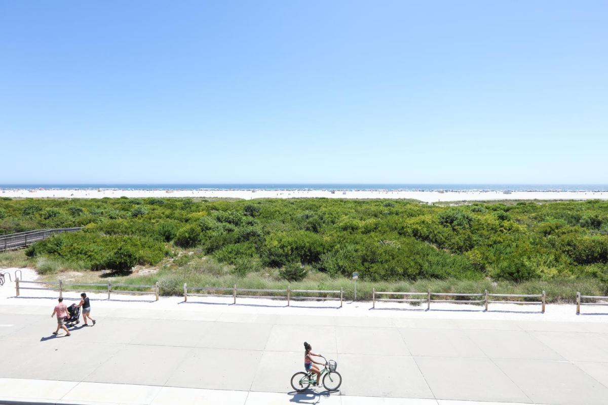 Olympic Island Beach Resort - image 6
