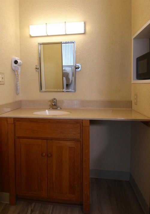 Crusader Oceanfront Resort - image 22