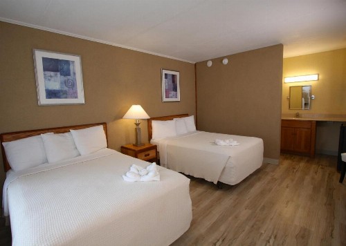 Crusader Oceanfront Resort - image 25