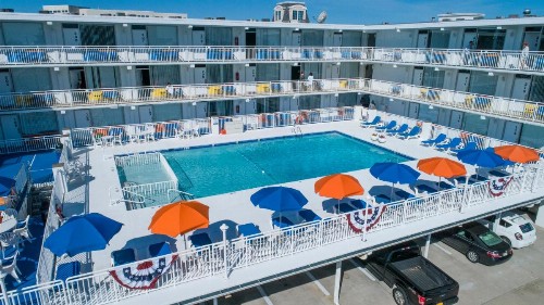 Crusader Oceanfront Resort - image 3