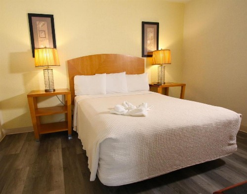 Crusader Oceanfront Resort - image 39