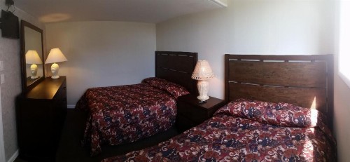 Astronaut Motel - image 14