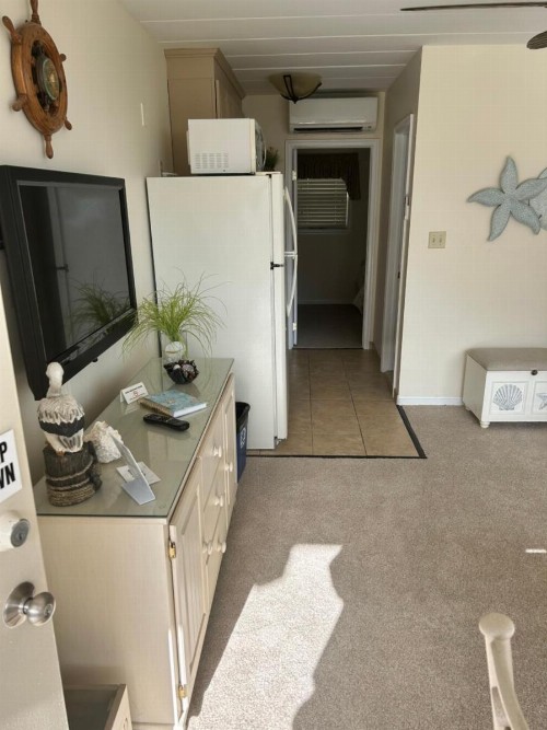 Astronaut Motel - image 25