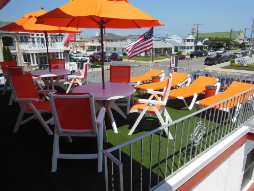 Sea Chest Motel - image 22