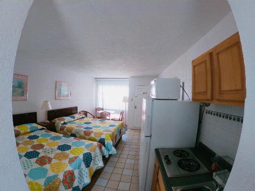 Sea Chest Motel - image 7