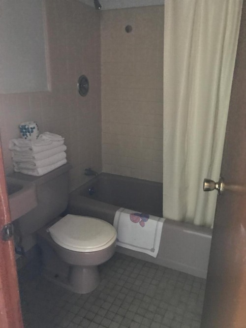Yankee Clipper Resort Motel - image 20