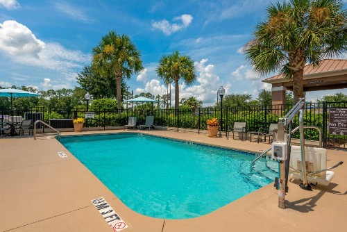 Comfort Inn & Suites Wildwood – The Villages - image 17