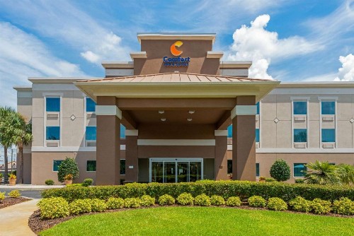 Comfort Inn & Suites Wildwood – The Villages - image 2