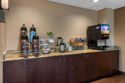 Comfort Inn & Suites Wildwood – The Villages - image 25