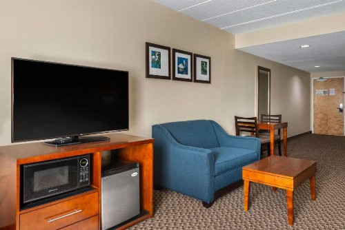 Comfort Inn & Suites Wildwood – The Villages - image 8