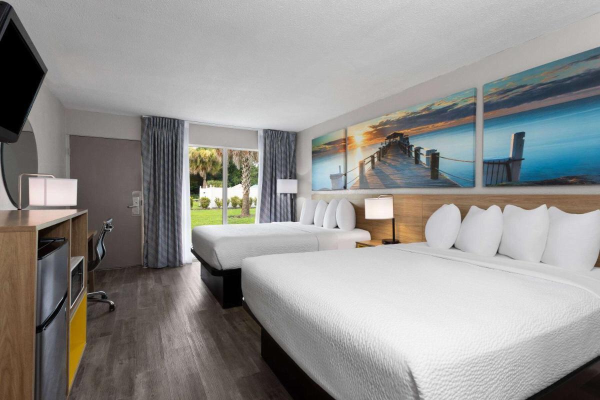 Days Inn by Wyndham Wildwood I-75 - main image