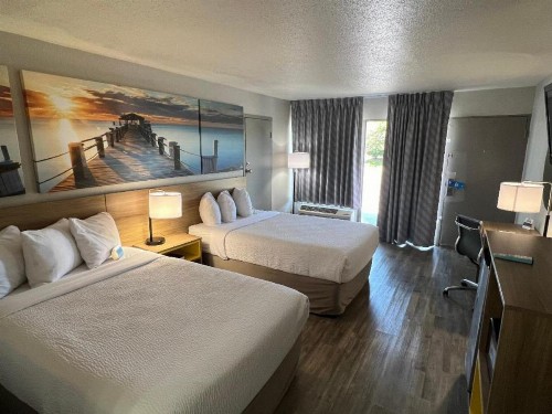 Days Inn by Wyndham Wildwood I-75 - image 39