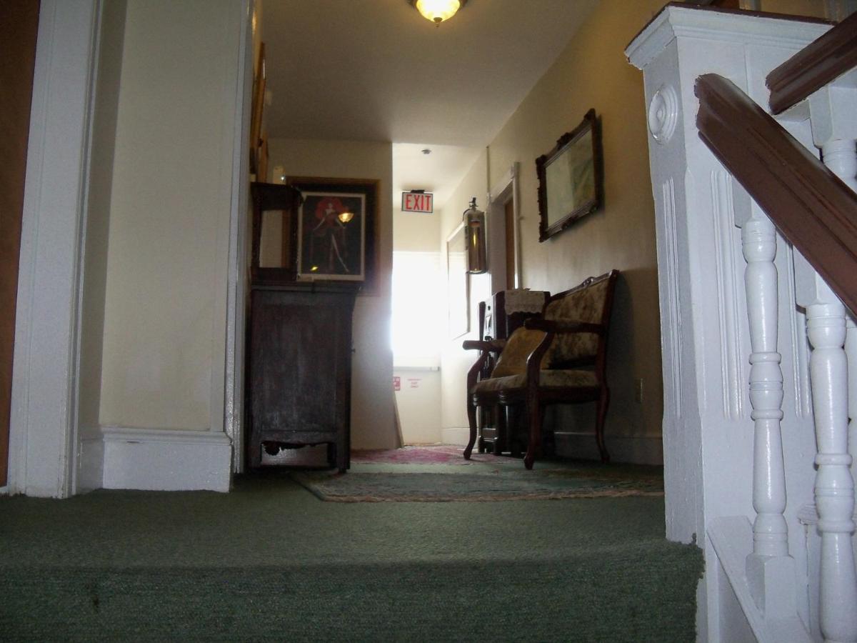 Holly Beach Hotel - image 7